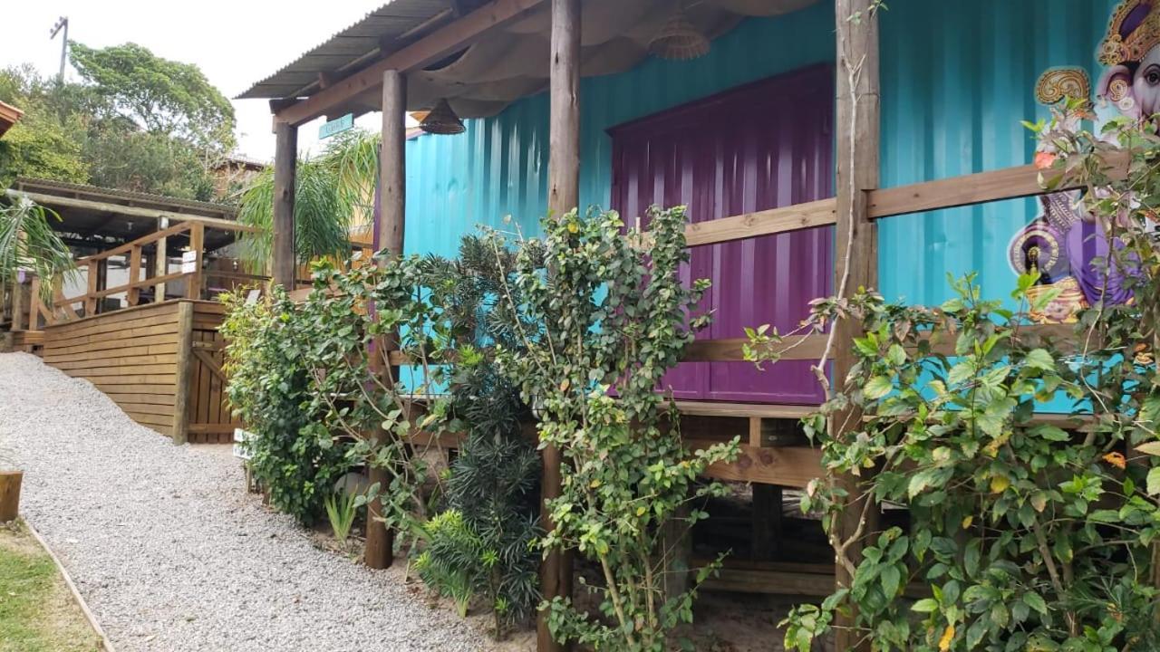 Hindu Box Containers E Cabanas Praia do Rosa Buitenkant foto